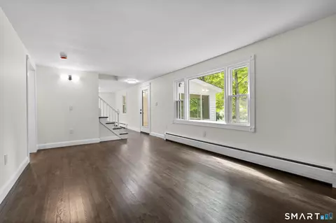 Living - 31 Jackson Dr, Trumbull, CT 06611 photo 4 of 5