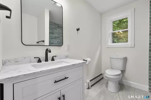Bath - 31 Jackson Dr, Trumbull, CT 06611 photo 5 of 6