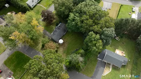 View/Area - 7 Split Rock Dr, Wolcott, CT 06716 photo 2 of 5