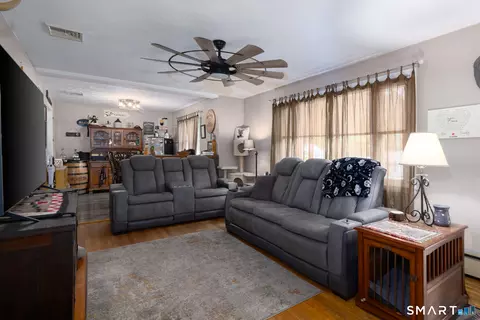 Living - 7 Split Rock Dr, Wolcott, CT 06716 photo 1 of 3