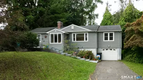Exterior - 7 Split Rock Dr, Wolcott, CT 06716 photo 2 of 7
