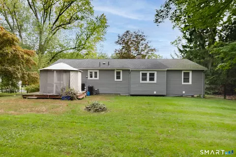 Exterior - 7 Split Rock Dr, Wolcott, CT 06716 photo 4 of 7