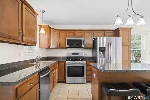 Kitchen - 3 Steeple View Dr #3, Ellington, CT 06029 photo 2 of 4