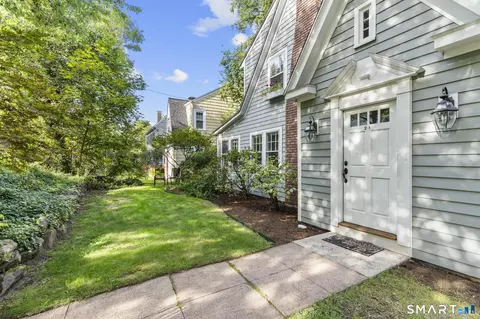 Exterior - 21 Morris St, Hamden, CT 06517 photo 3 of 7