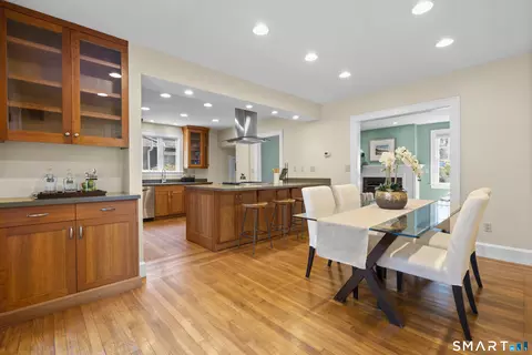Dining - 21 Morris St, Hamden, CT 06517 photo 2 of 2