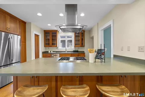 Kitchen - 21 Morris St, Hamden, CT 06517 photo 1 of 6