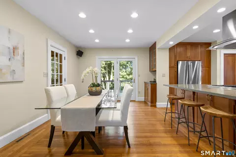 Dining - 21 Morris St, Hamden, CT 06517 photo 1 of 2