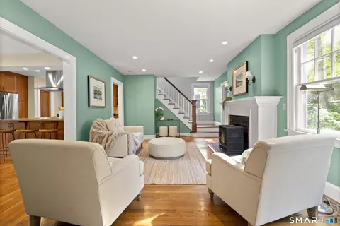 Living - 21 Morris St, Hamden, CT 06517 photo 4 of 6