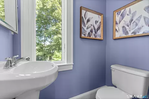 Bath - 21 Morris St, Hamden, CT 06517 photo 2 of 3