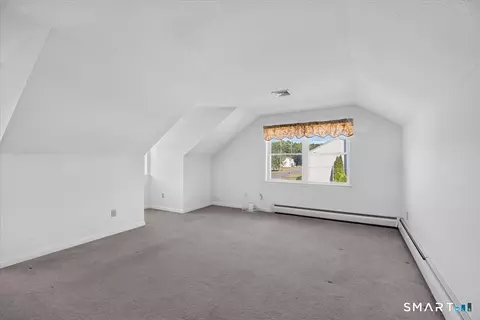 Bedroom - 98 Broadleaf Cir, Suffield, CT 06093 photo 6 of 8