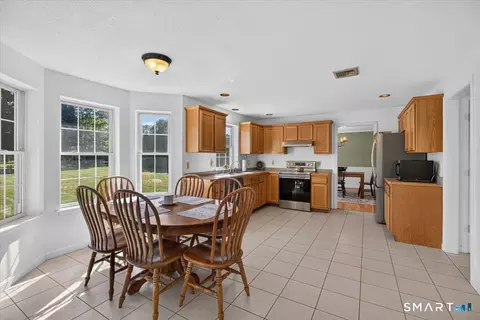 Kitchen - 98 Broadleaf Cir, Suffield, CT 06093 photo 1 of 3