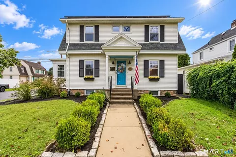 135 Plymouth St, Stratford, CT 06614