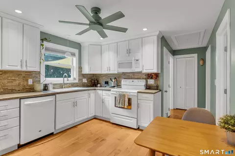 Kitchen - 37 Wayne Rd, Groton, CT 06340 photo 1 of 3