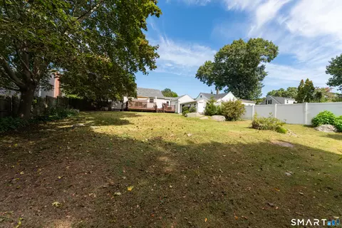 Exterior - 37 Wayne Rd, Groton, CT 06340 photo 6 of 7