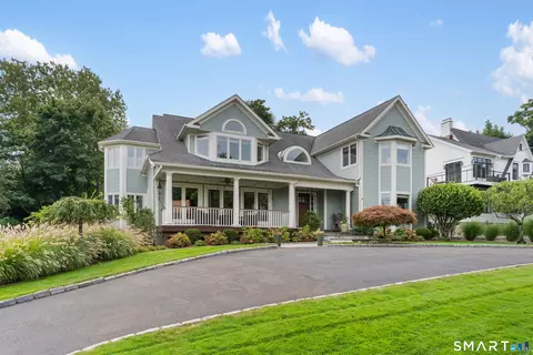 19 Sea Beach Dr, Stamford, CT 06902