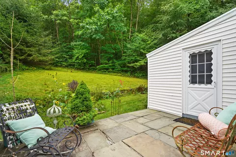 Exterior - 248 Simpaug Tpke, Redding, CT 06896 photo 3 of 7