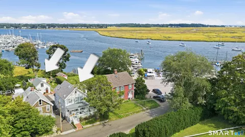 654 Selbys Pond Rd, Stratford, CT 06615