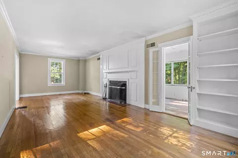 Living - 97 Hurlbutt St, Wilton, CT 06897 photo 2 of 3