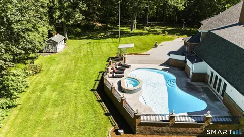 Exterior - 20 Cherry Ln, Wilton, CT 06897 photo 5 of 5