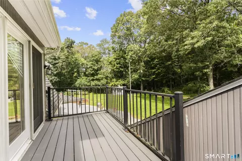 Exterior - 20 Cherry Ln, Wilton, CT 06897 photo 4 of 5
