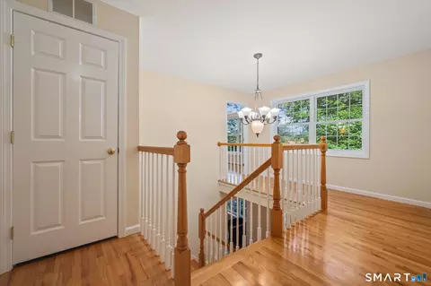 Entry Way - 85 Mcveagh Rd, Westbrook, CT 06498 photo 3 of 4