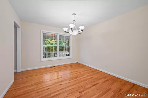 Dining - 85 Mcveagh Rd, Westbrook, CT 06498 photo 3 of 4