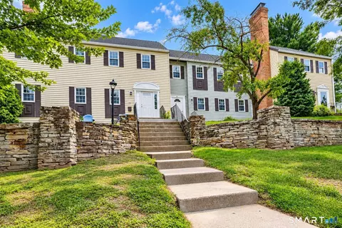 32 Willieb St #B1, Glastonbury, CT 06033