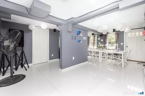 Entry Way - 538 Main St, Wethersfield, CT 06109 photo 1 of 2