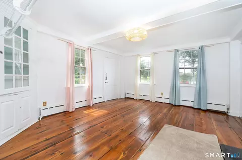 Living - 538 Main St, Wethersfield, CT 06109 photo 4 of 4