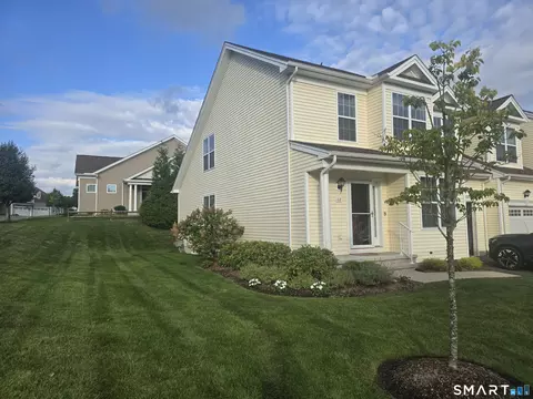 Exterior - 112 Cherry Cir #112, Prospect, CT 06712 photo 3 of 3
