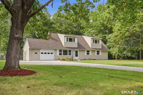 17 Sherman Rd, Glastonbury, CT 06033