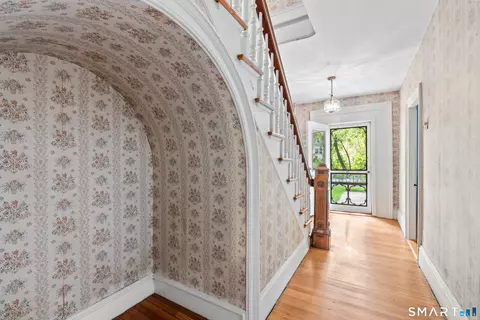 Entry Way - 55 Hart St, Wethersfield, CT 06109 photo 2 of 2