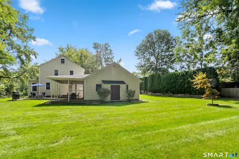 Exterior - 55 Hart St, Wethersfield, CT 06109 photo 5 of 7