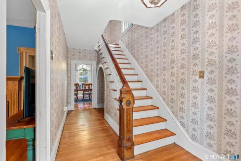 Entry Way - 55 Hart St, Wethersfield, CT 06109 photo 1 of 2