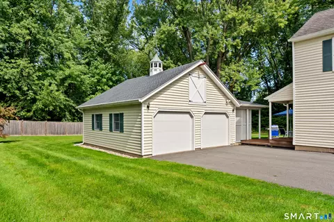 Exterior - 55 Hart St, Wethersfield, CT 06109 photo 6 of 7