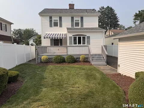 Exterior - 70 Central Ave, Hamden, CT 06517 photo 4 of 6