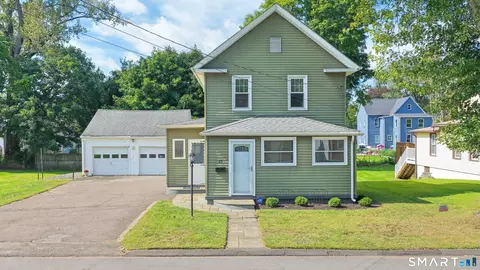 Exterior - 25 Maple Ave, Wallingford, CT 06492 photo 1 of 6