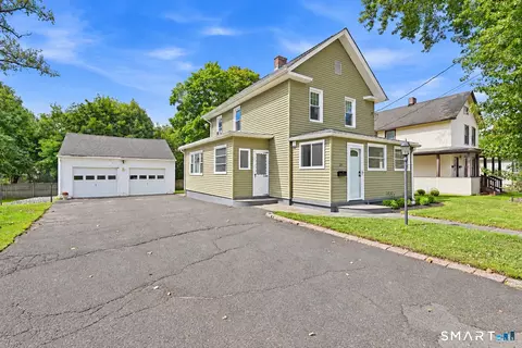Exterior - 25 Maple Ave, Wallingford, CT 06492 photo 2 of 6