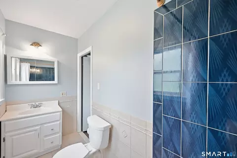 Bath - 25 Maple Ave, Wallingford, CT 06492 photo 1 of 1