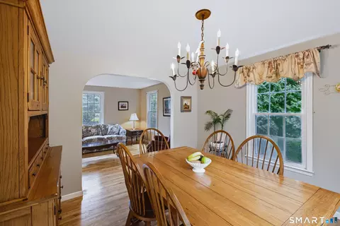 Dining - 2014 Shepard Ave, Hamden, CT 06518 photo 2 of 3