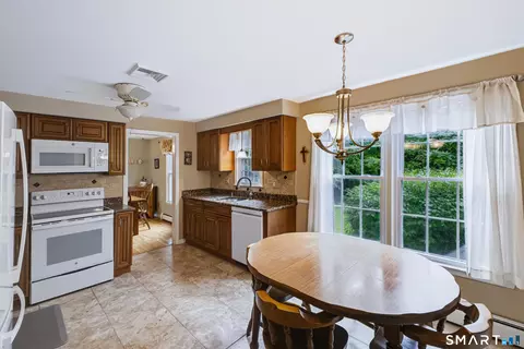 Kitchen - 2014 Shepard Ave, Hamden, CT 06518 photo 1 of 2