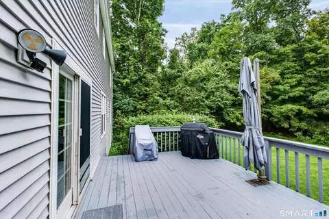 Exterior - 2014 Shepard Ave, Hamden, CT 06518 photo 7 of 9