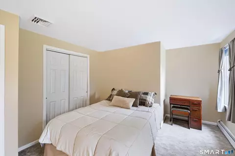 Bedroom - 2014 Shepard Ave, Hamden, CT 06518 photo 4 of 9