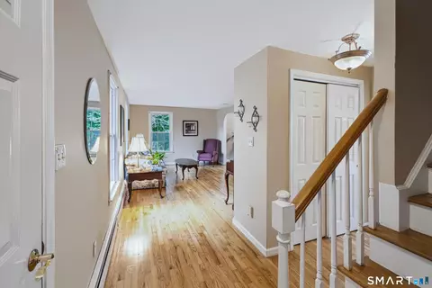 Entry Way - 2014 Shepard Ave, Hamden, CT 06518 photo 3 of 3