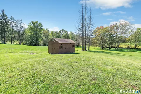 Exterior - 85 Tuttle Rd, Durham, CT 06422 photo 9 of 9