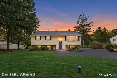 Exterior - 85 Tuttle Rd, Durham, CT 06422 photo 2 of 9