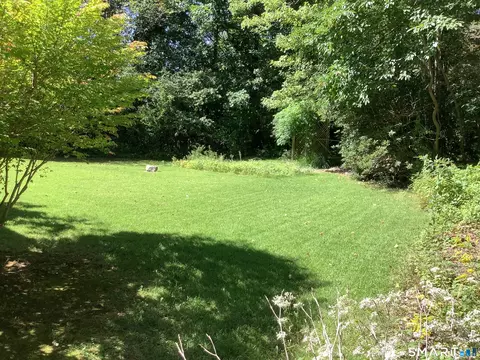 Exterior - 360 E Hill Rd, Canton, CT 06019 photo 3 of 3
