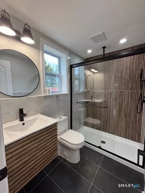 Bath - 219 Adams St, Bridgeport, CT 06607 photo 2 of 3