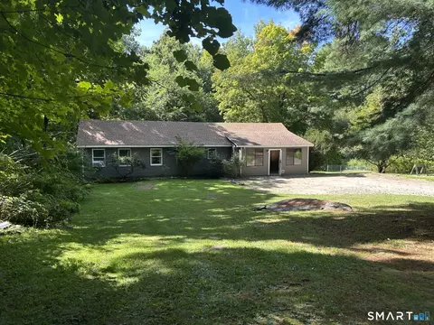 5 Geiger Rd, New Milford, CT 06776