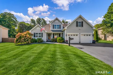 11 Grimes Rd, Rocky Hill, CT 06067